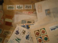 DDR / East Germany Karton mit Alben, Briefen, Blcken, Kiloware etc.